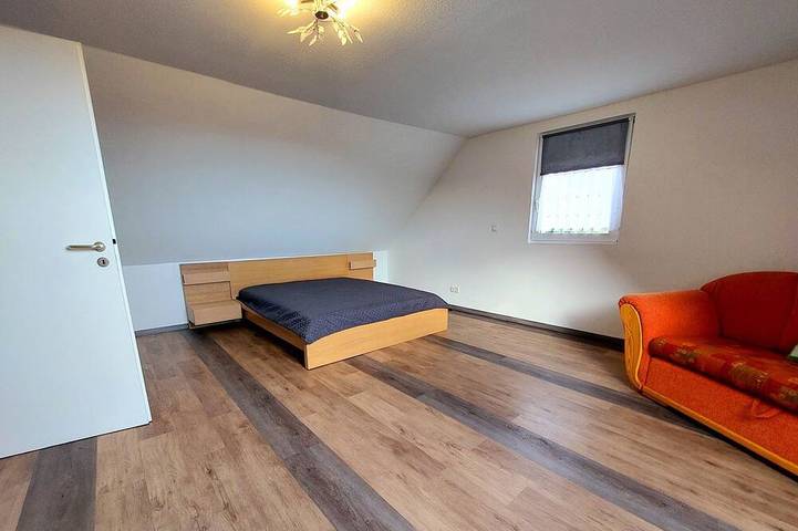 Ganze Wohnung, Ferienwohnung im bergischen Land - ruhig gelegen - mit Gartennutzung in Radevormwald, Oberbergischer Kreis