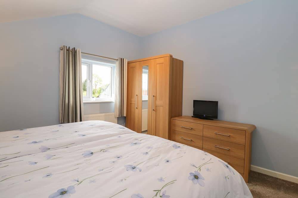 The Cider Shed, family friendly, country holiday cottage in Winscombe in Shipham, Somerset