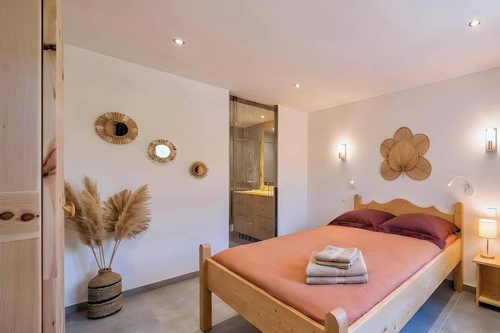 Ganze Wohnung, Casa-Grand Laus: Duplex familial, sauna et jacuzzi in Abriès, Aiguilles