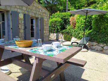 Gîte pour 6 personnes, avec balcon à Coursegoules