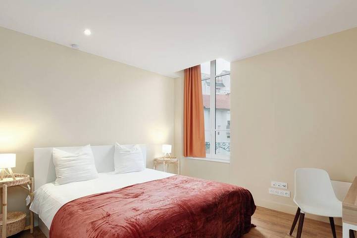 Ganze Wohnung, Very spacious T2 apartment in Vichy's hypercentre, a stone's throw from the thermal baths in Vichy, Vichy und Umgebung