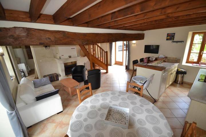 Location de vacances pour 7 personnes, avec vue et jardin, animaux acceptés dans Fontguenand - 3