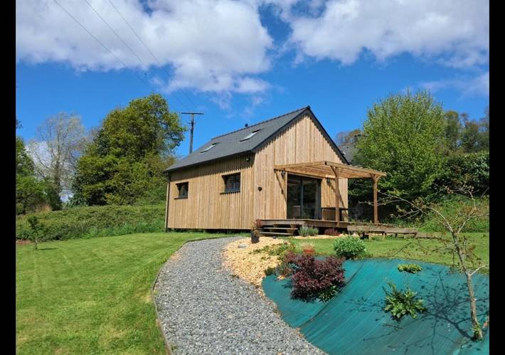 Location de vacances pour 4 personnes, avec jardin et jacuzzi à Gouézec - 2