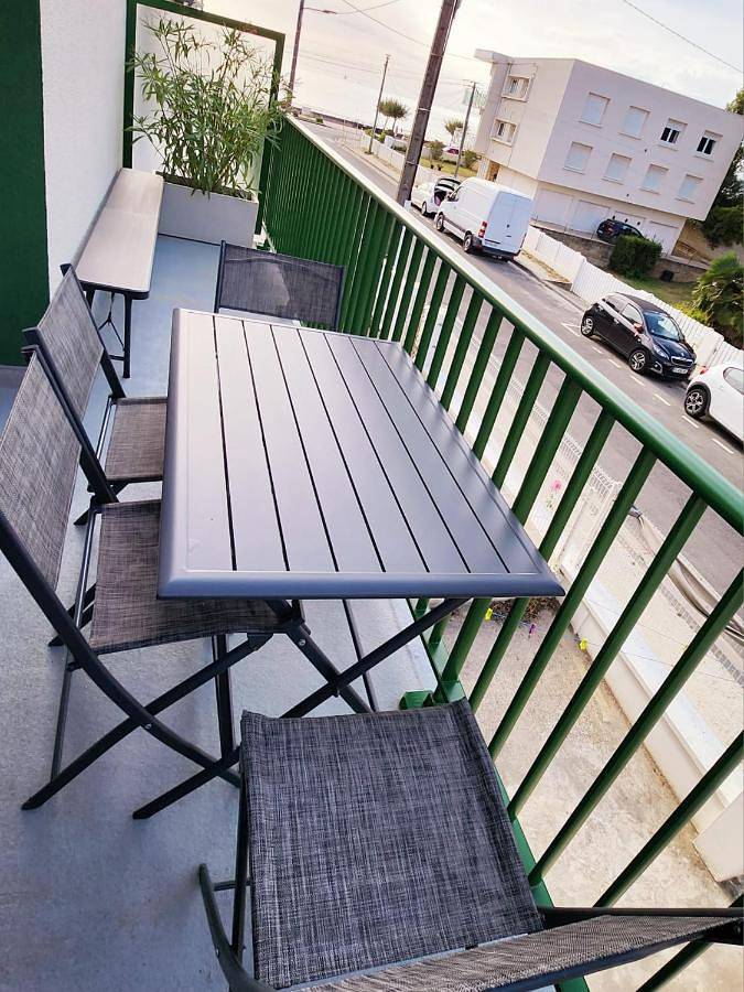 Gîte pour 4 personnes, avec vue et balcon dans Plage de Vallières - 3