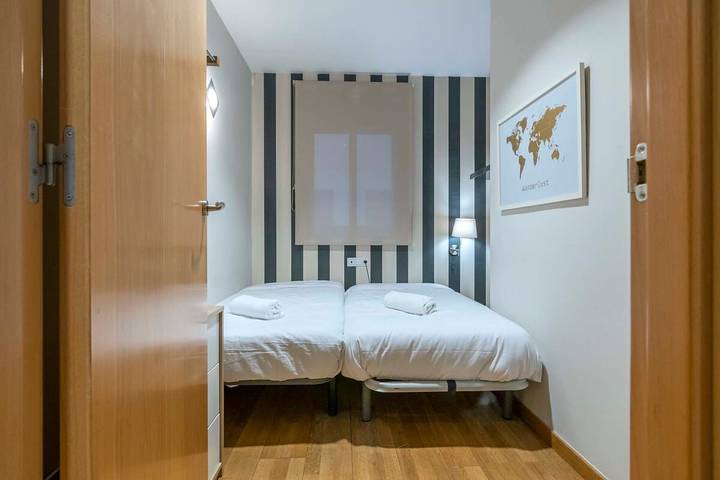 Ganze Wohnung, 2 bedroom with balcony in Eixample district in Barcelona Zentrum, Barcelona