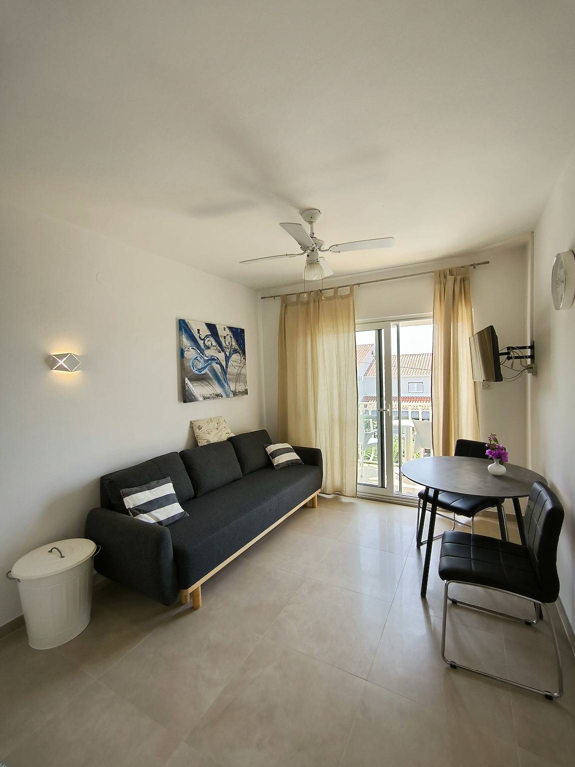 Ganze Wohnung, Apartments Zb in Maslinica, Solta