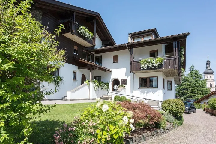Casa de huéspuedes para 2 personas, con sauna y jacuzzi además de piscina y jardín - 1