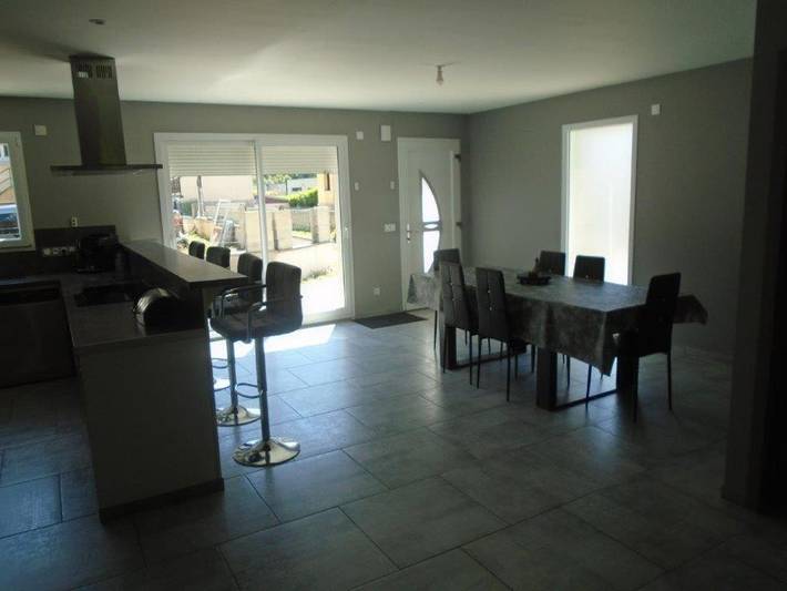 Location de vacances pour 15 personnes, avec jardin ainsi que vue et terrasse à Baume-les-Dames - 2