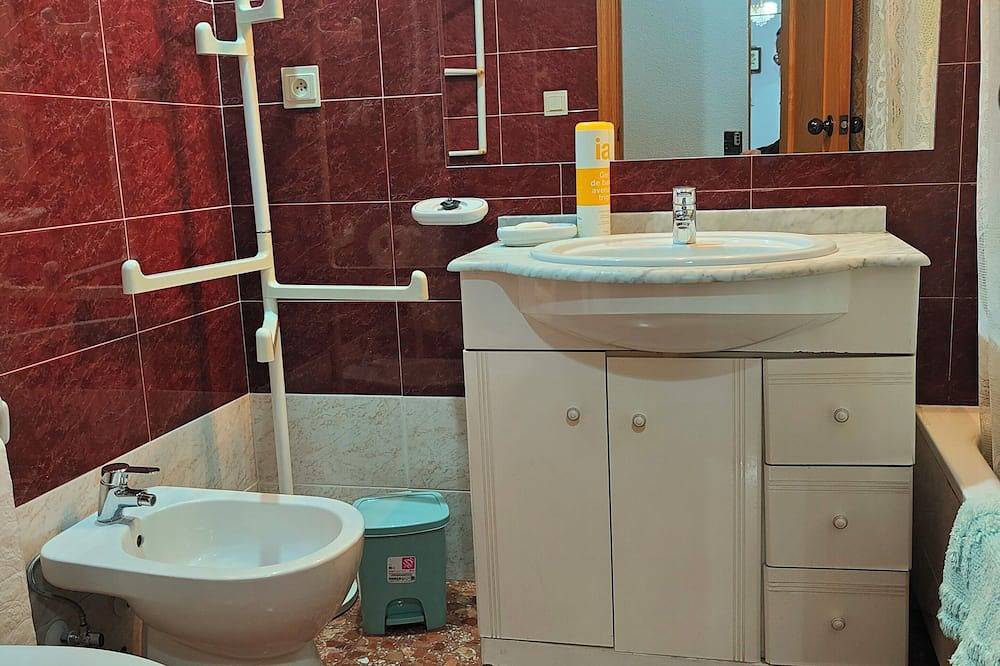 Appartement entier, Ideal apartment for families, 10 minutes from the beach and close to the mountains. in Gandia, Costa de Valencia