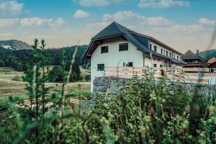 Ferienwohnung für 6 Personen, mit Garten und Sauna sowie Balkon - 1