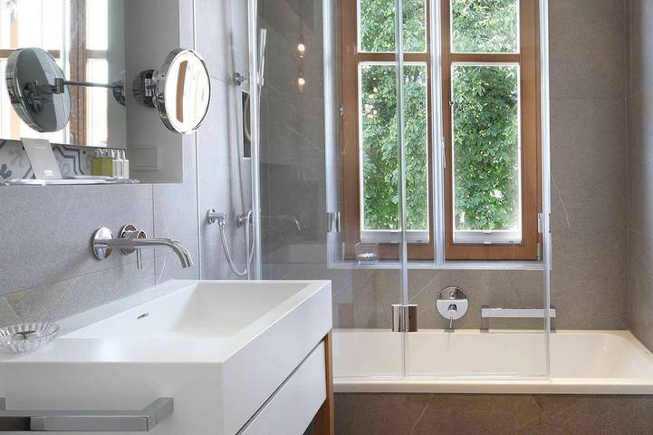 Ferienhaus für 2 Personen, mit Balkon und Garten sowie Pool und Sauna, mit Haustier am Tegernsee - 3