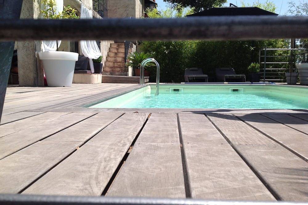 Appartement entier, Appartement tout confort , jardin piscine, golfe de saint Tropez in Le Plan-de-la-Tour, Côte méditerranéenne (France)