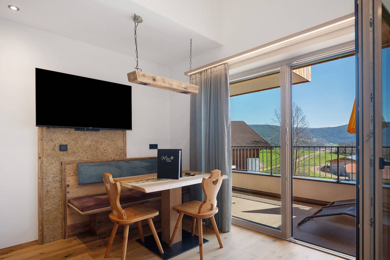 Appartement entier, Appartement 'Moarhof Minze' avec vue sur les montagnes, jardin partagé et Wi-Fi in Salonetto, Meltina