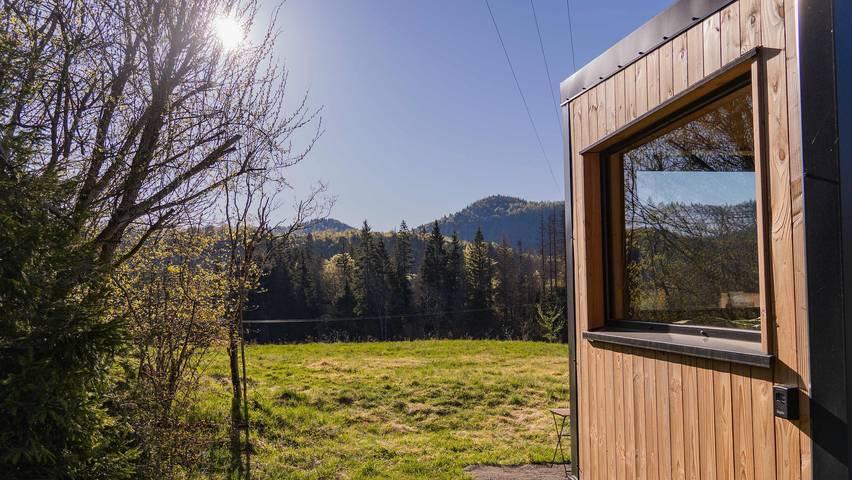 Entire apartment, Homnest ※ Combette Jurassienne ※ 20min des Rousses in Septmoncel Les Molunes, Parc naturel régional du Haut-Jura