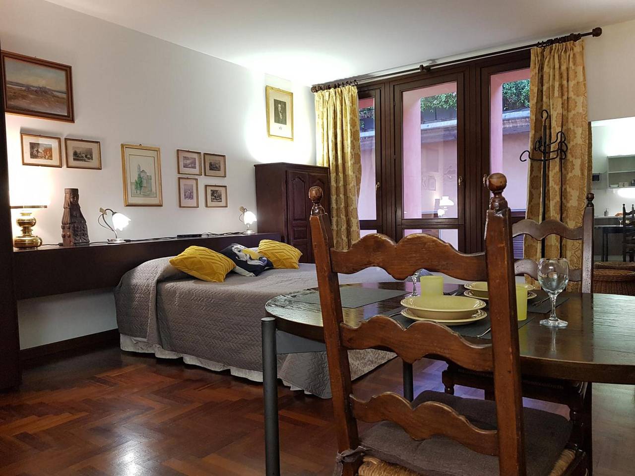 Estudio entero, Estudio 'Otelia' con Wi-Fi y Aire Acondicionado in Cremona, Provincia de Cremona