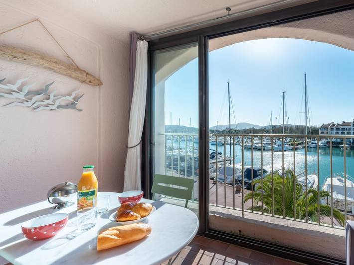 Ferienwohnung für 5 Personen, mit Balkon in Cogolin - 2
