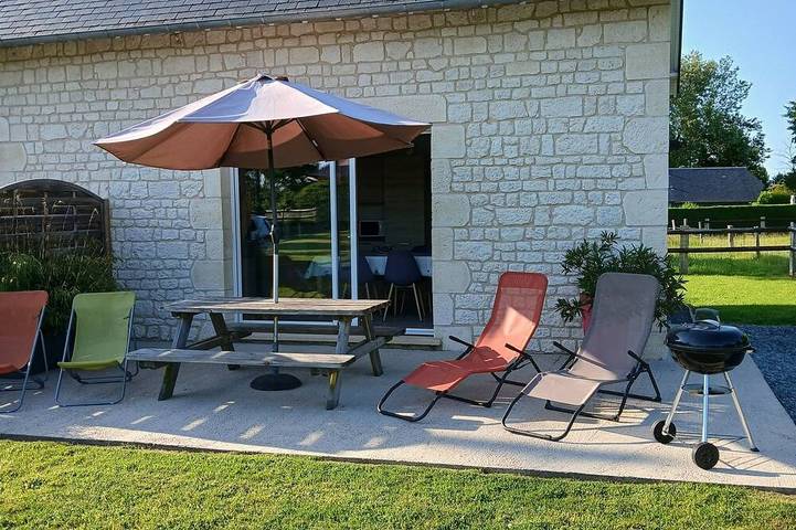 Location de vacances pour 4 personnes, avec terrasse et jardin à Ablon