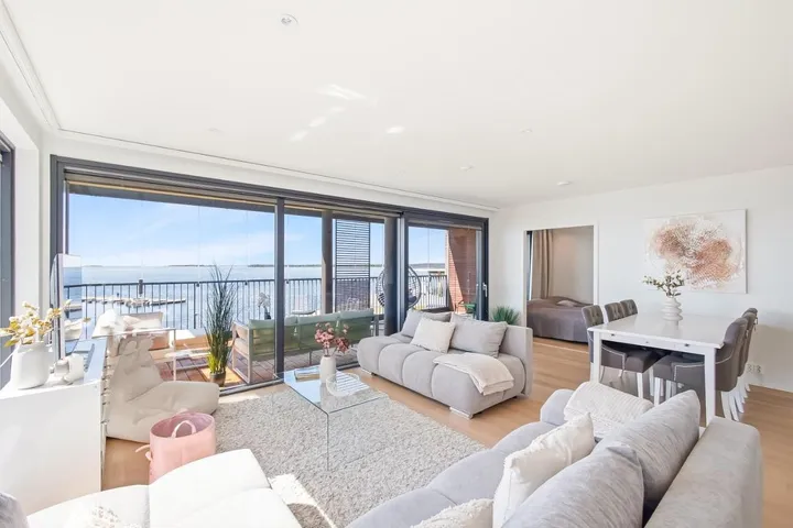 Ferienwohnung für 8 Personen, mit Sauna und Garten sowie Ausblick - 1