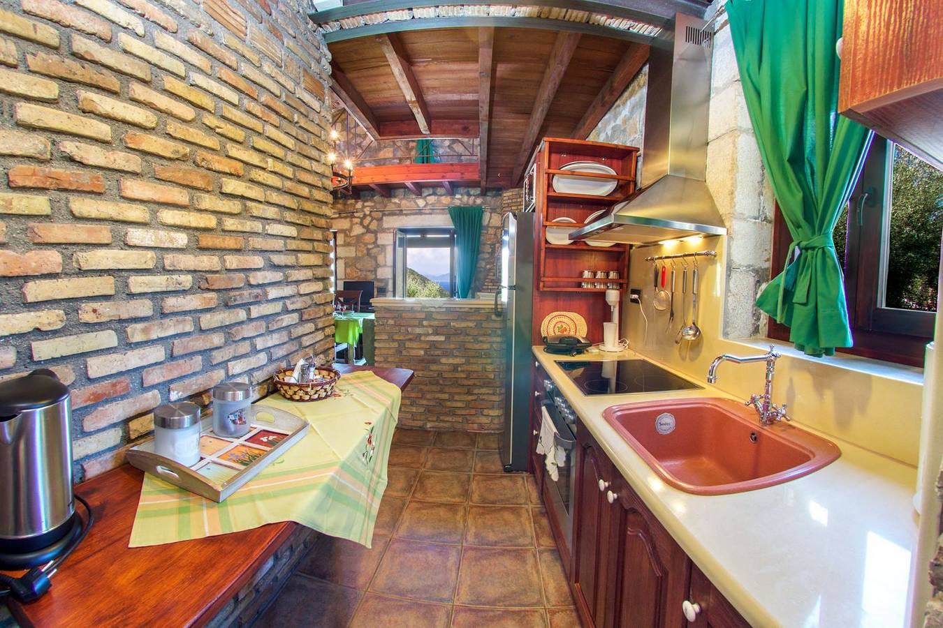 Villa für 4 Personen mit Terrasse in Platrithias, Griechenland
