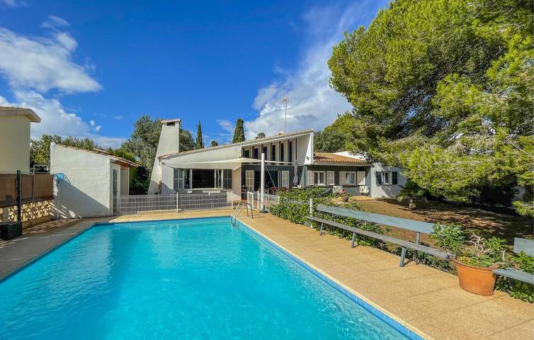 Vakantiehuis voor 8 personen, met Terras en Zwembad in Calas de Mallorca