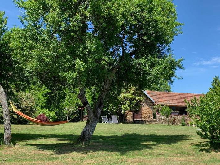 Location de vacances pour 2 personnes, avec jardin ainsi que piscine et vue à Saint-Yrieix-la-Perche - 3
