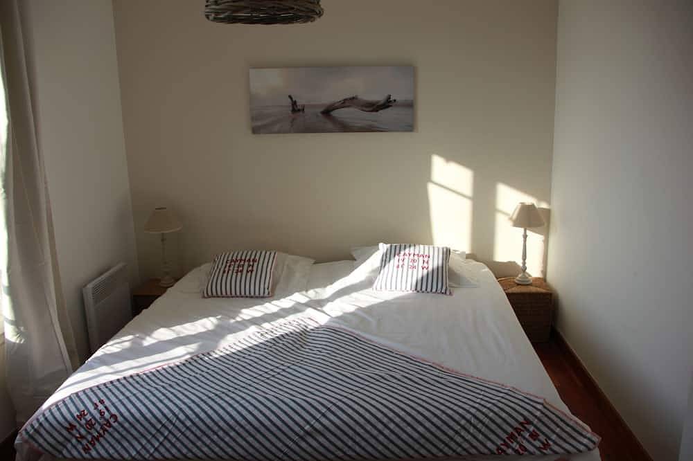 Casa con terraza, cocina exterior y bonito jardín para disfrutar del sol. in Lège-Cap-Ferret, Region de Arcachon