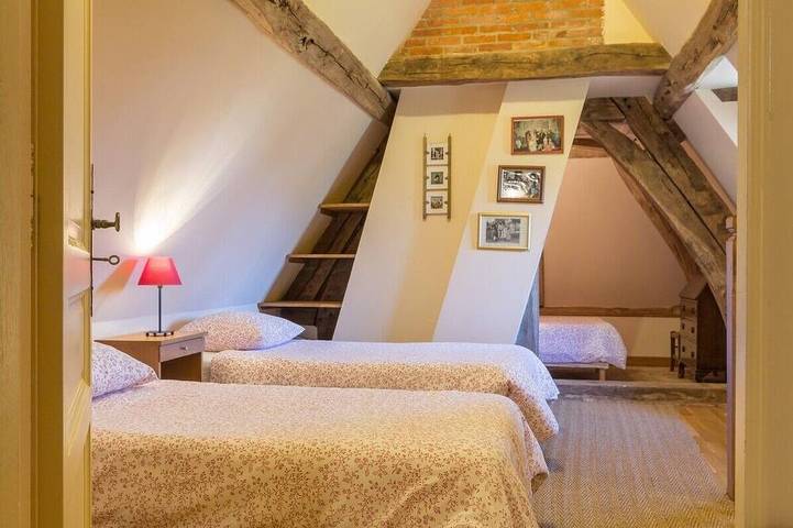 Location de vacances pour 5 personnes, avec jardin dans Bosc Roger Sur Buchy - 2