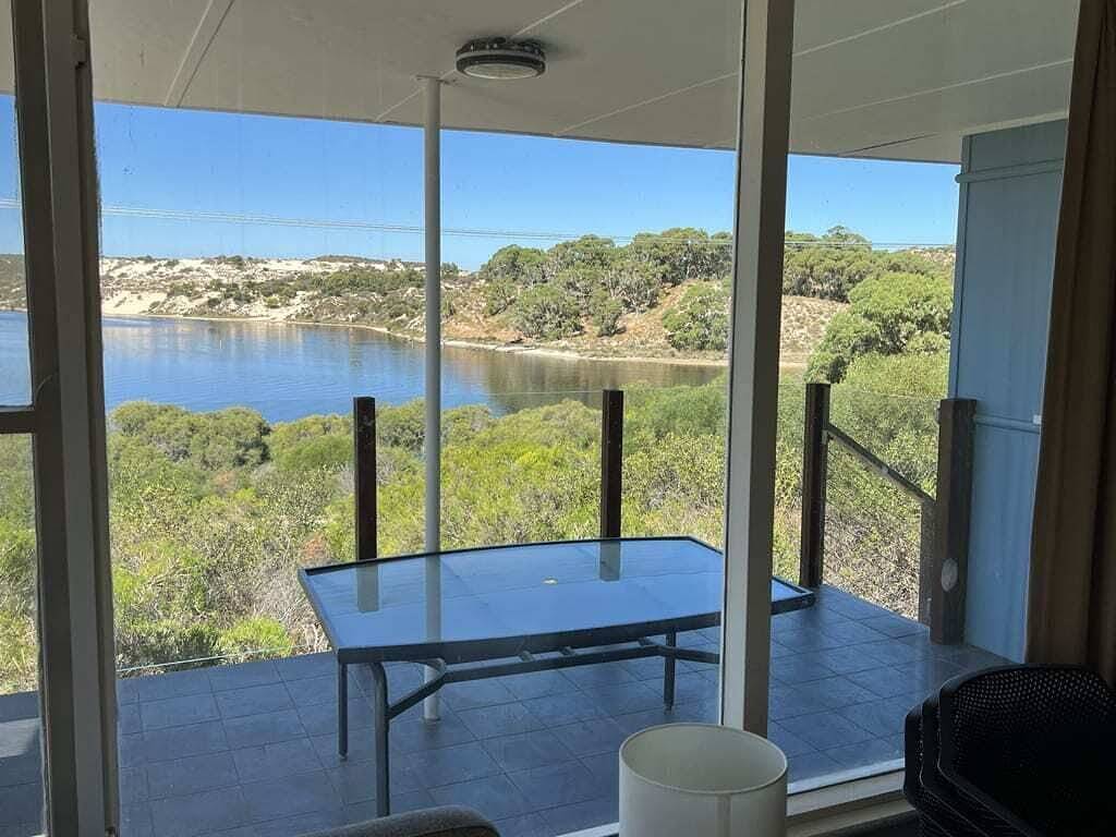 River Panorama Beach House in Guilderton, Western Australia