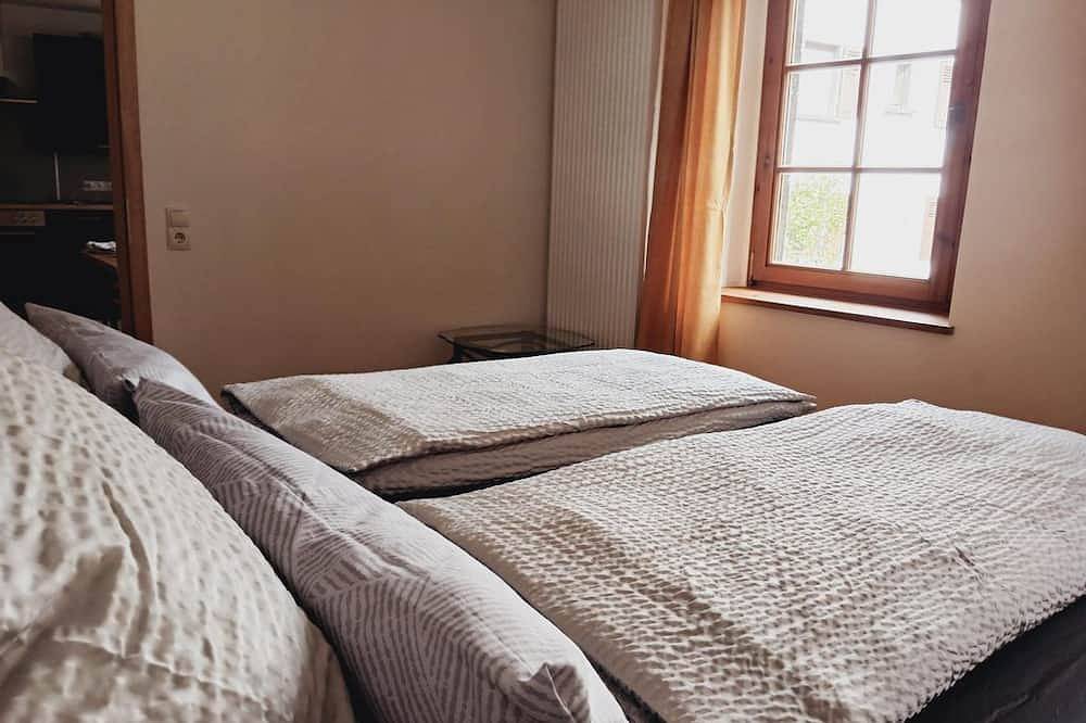 Ganze Wohnung, Appartement Burgberg - Ferienweingut Löhr in Alken, Osteifel