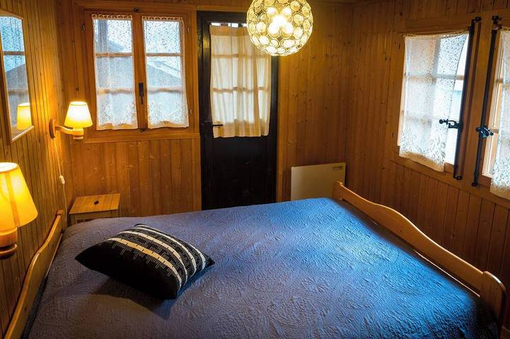 Geräumige Maisonette-Wohnung im Chalet – 8 SchlafplätzeCharmante Wohnung von 96 m² auf 2 Etagen, in in Saint Luc, Anniviers