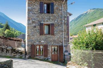 Gîte pour 9 personnes, avec vue à Mérens-les-Vals