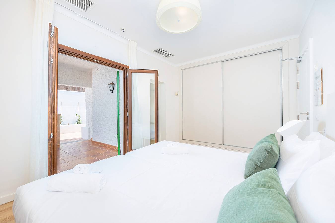Hostal Boutique Canyamel - 107 Doppelzimmer mit privater Terrasse, Wlan und Klimaanlage in Canyamel, Capdepera