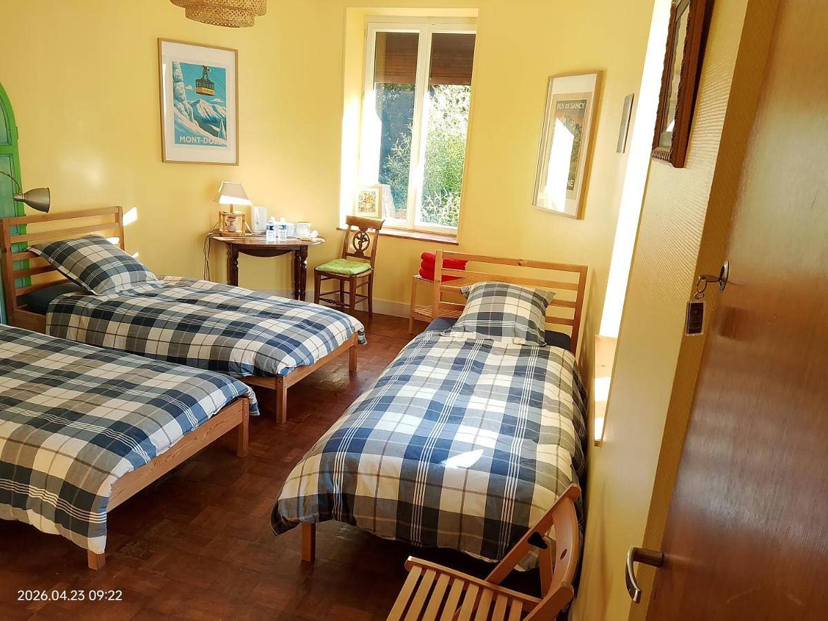 Double Room with Garden View in Saint-Saturnin (Puy-de-Dôme), Parc naturel régional des Volcans d'Auvergne