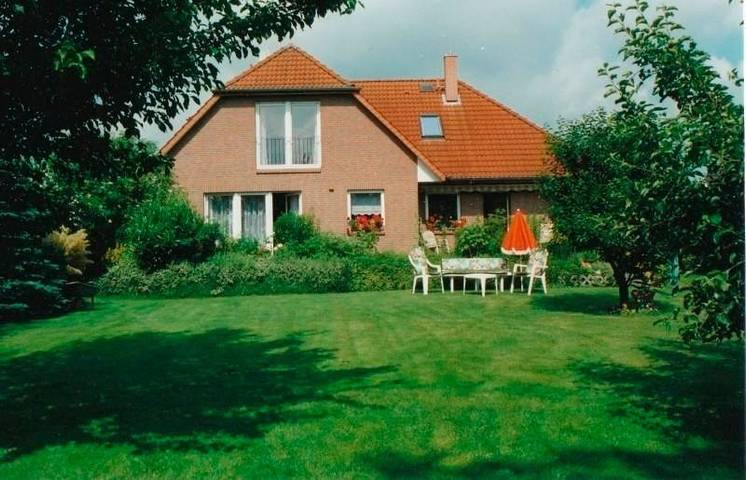 Ferienwohnung für 2 Personen, mit Garten und Terrasse in Brietlingen