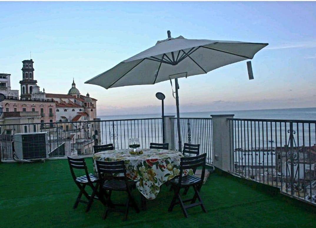 Appartamento intero, Apartment with Terrace in Atrani, Sorrento Coast