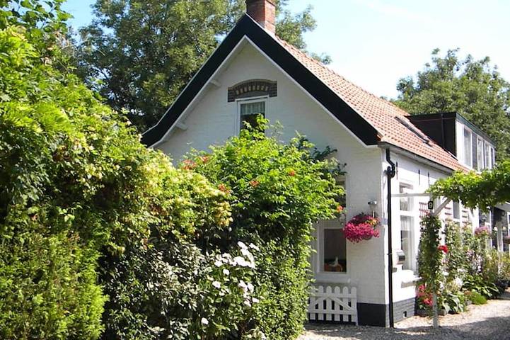 Ferienhaus für 4 Personen, mit Terrasse und Garten in Walcheren