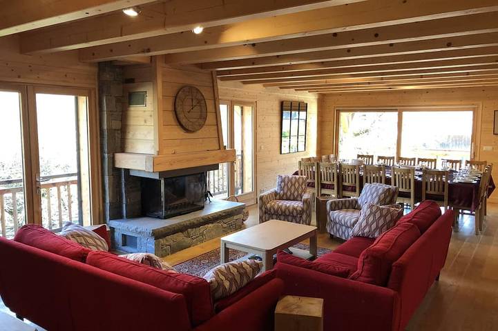Casa rural para 15 personas, con jardín - 1