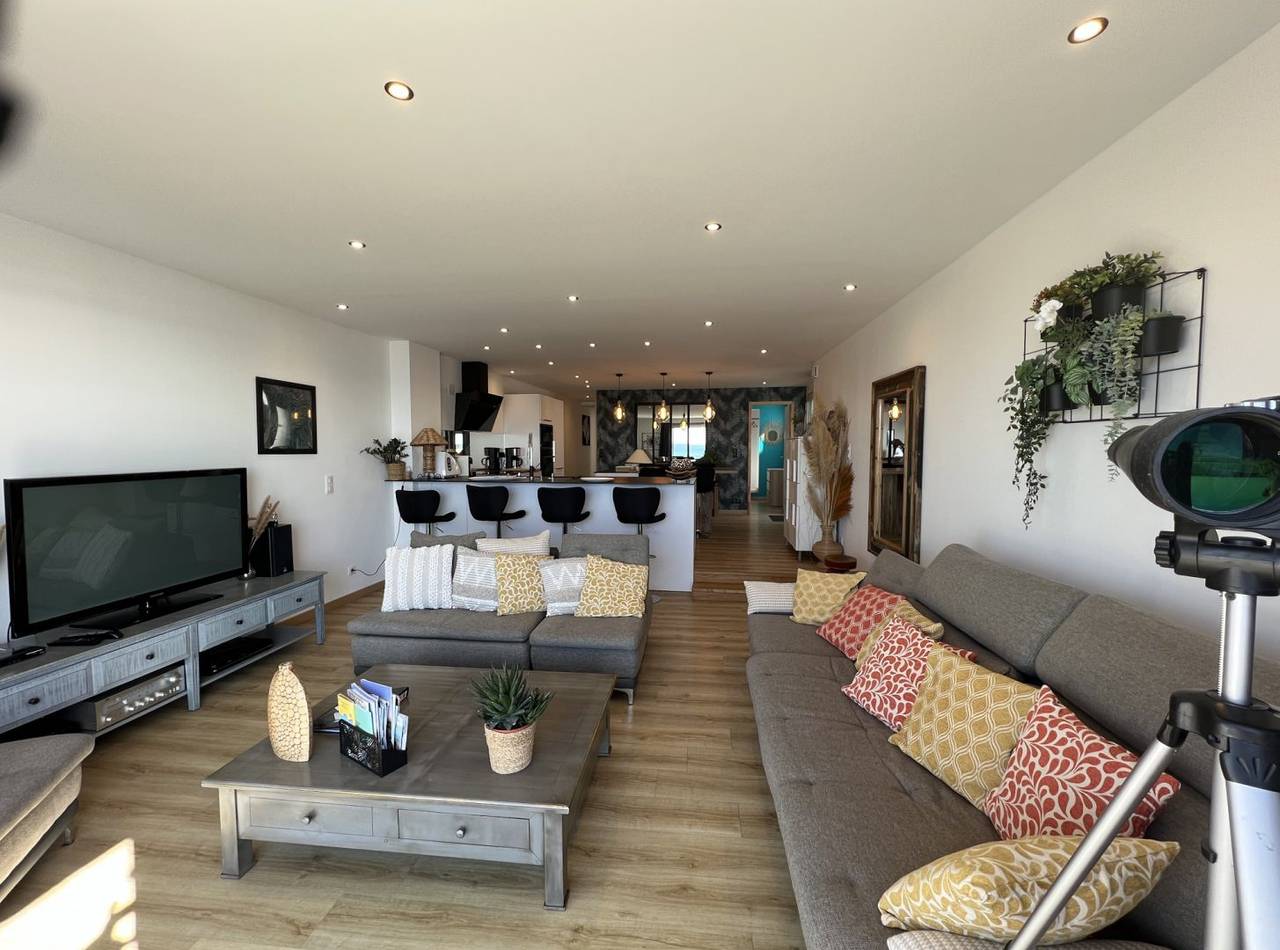 Appartement entier, Agréable appartement avec splendide vue mer imprenable in Granville, Côte de la Déroute