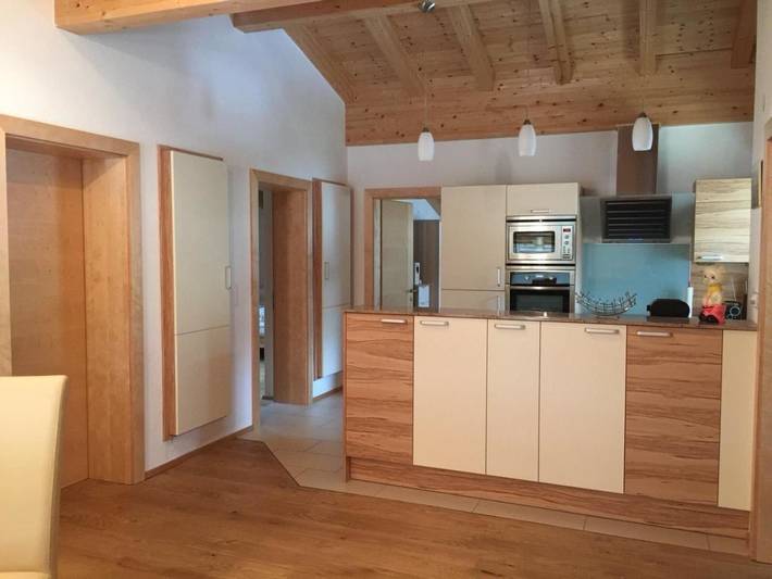 Ferienwohnung für 6 Personen, mit Balkon und Terrasse sowie Garten und Ausblick in Tarrenz