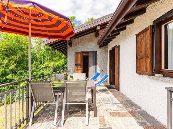 Ferienhaus für 7 Personen, mit Seeblick und Garten sowie Terrasse am Comer See - 2