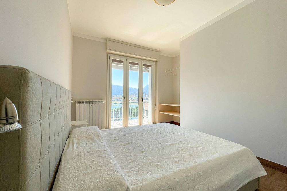 Ganze Wohnung, Schönes Penthouse auf Lago d'Iseo in der Nähe von Bergamo in Sarnico, Iseosee