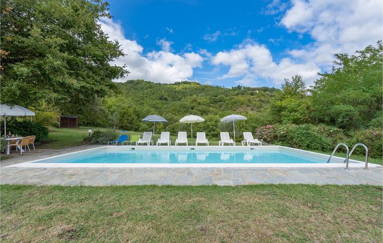 Location de vacances pour 8 personnes, avec piscine à Dicomano - 2