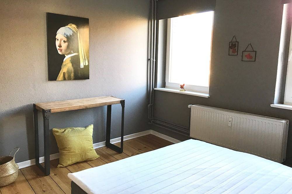 Ganze Wohnung, Altbauwohnung bis 6 Personen \"Barkasse\" im Schanzenviertel - 2. Stock in Altona Hamburg, Hamburg