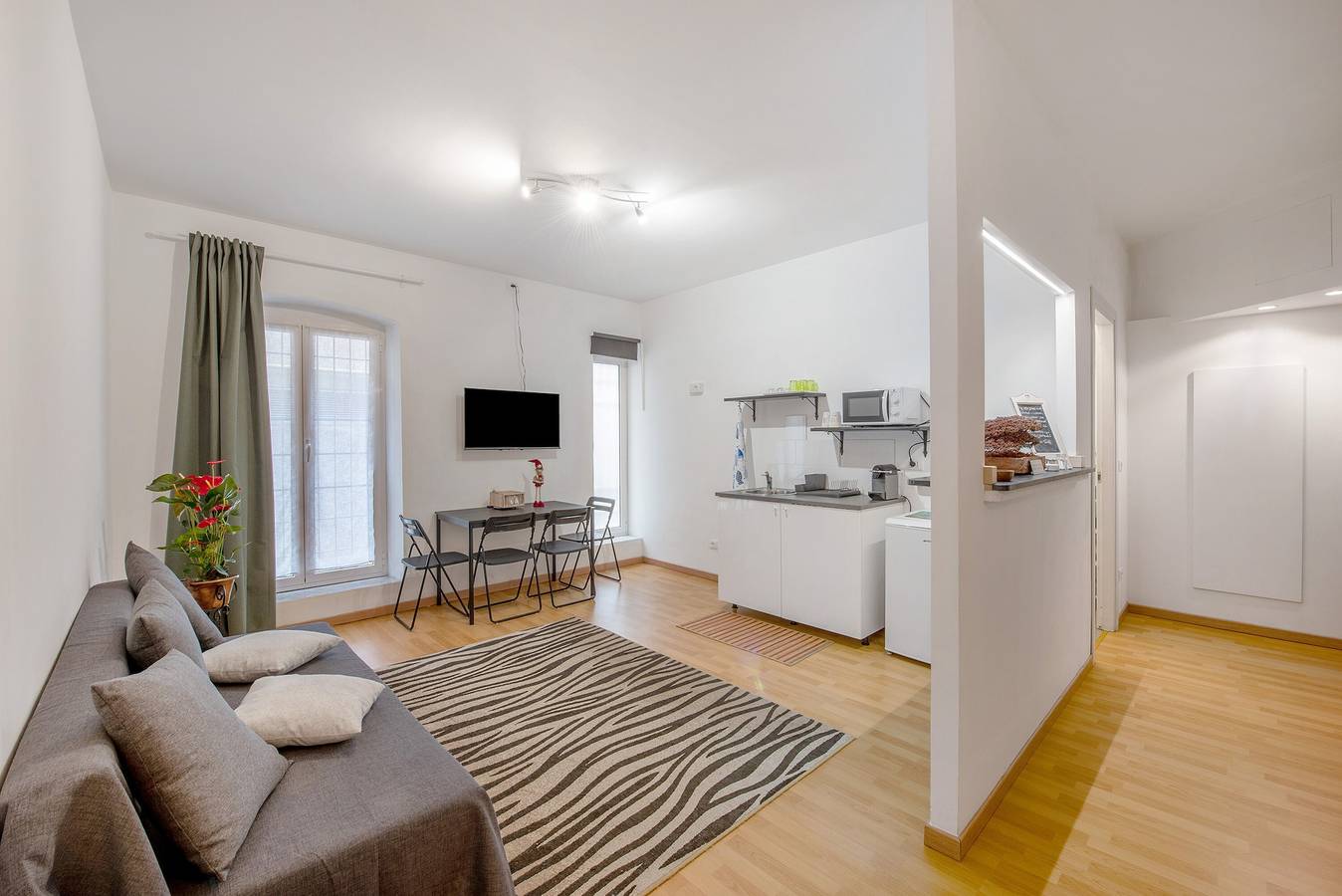 Entire apartment, Apartment 'Ohana Bnb' with Wi-Fi in Genova (City), Genoa