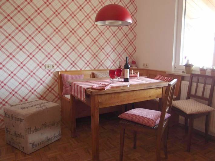 Ferienwohnung für 2 Personen, mit Balkon und Terrasse sowie Garten in Rot am See