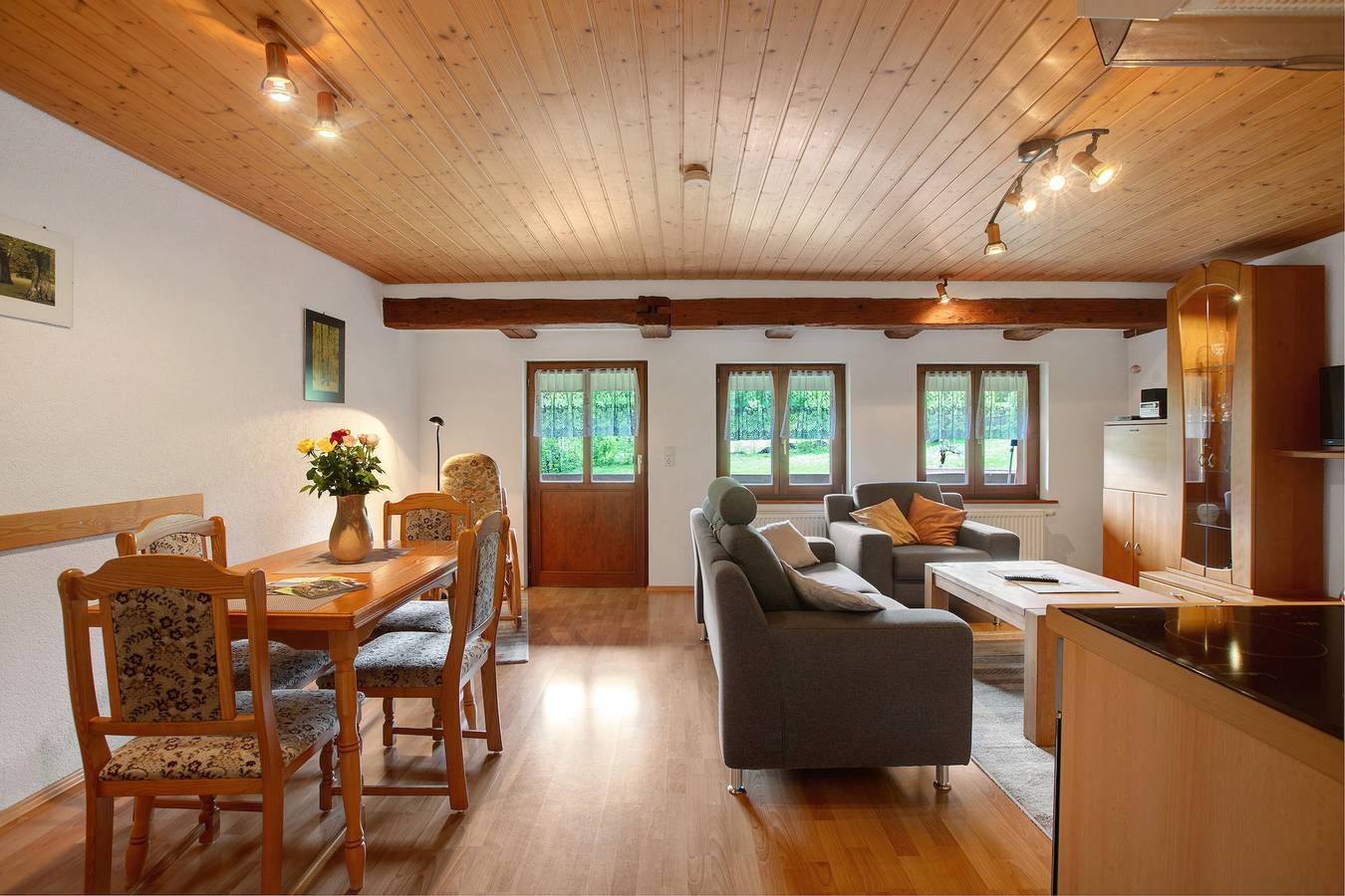 Ganze Wohnung, Haus Silvia - Ferienwohnung Mit Südbalkon, Privatem Garten und Wlan in Todtmoos, Südschwarzwald