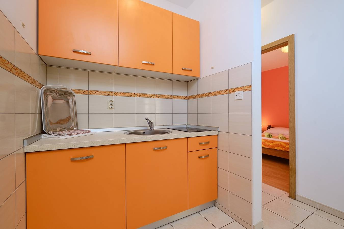 Ganze Wohnung, Das Apartment Prica 2befindet sich in Mali Lošinj, in der Gegend von Zagazinjina, es ist möglich, bis 4  Personen unterzubringen. Es liegt in Strandnähe. in Mali Lošinj, Lošinj (Kvarner Bucht)