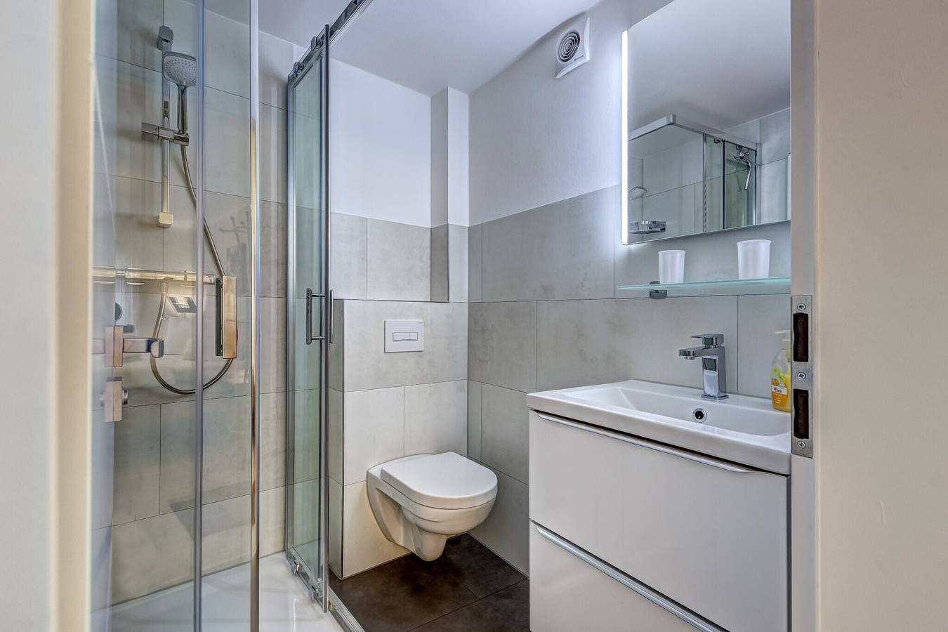 Appartement entier, Appartement 'Ahlbeck 4' avec terrasse partagée et Wi-Fi in Drei Kaiserbäder, Heringsdorf
