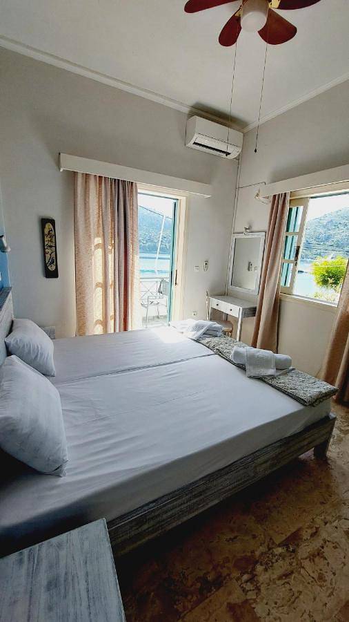 Gîte pour 2 personnes, avec jardin ainsi que terrasse et vue dans Tolo (Grèce) - 4