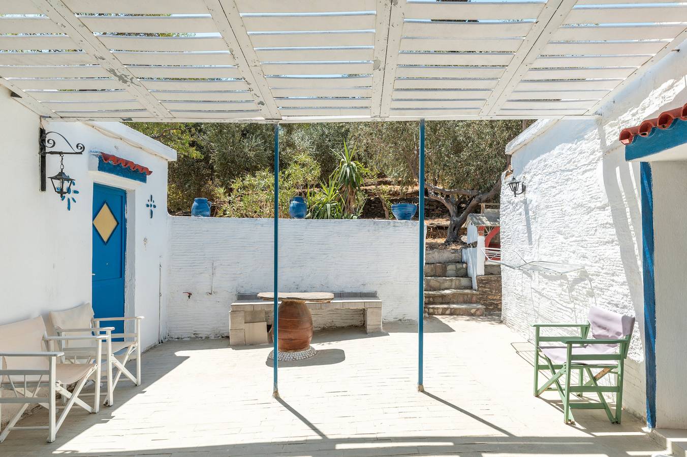 Ferienhaus 'Andros Traditional House' mit Bergblick, privater Terrasse und eigenem Garten in Pera Chorio, Andros